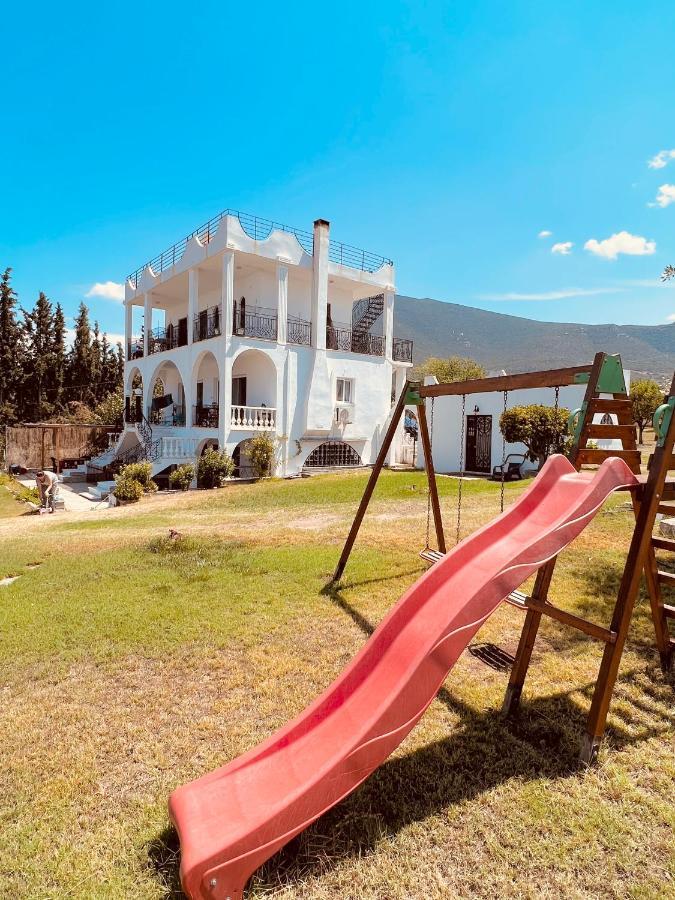Апартаменты Magic House At Halkida 1M From The Beach! Халкида Экстерьер фото
